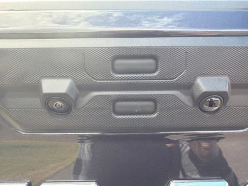 Used 2026 GMC Sierra 2500 AT4 AWD/4WD image 5