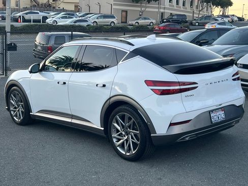 Used 2023 Genesis GV60 Advanced image 7