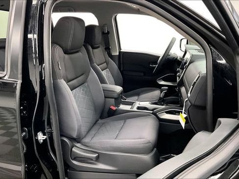 New 2026 Nissan Frontier SV w/ SV Convenience Package RWD image 39