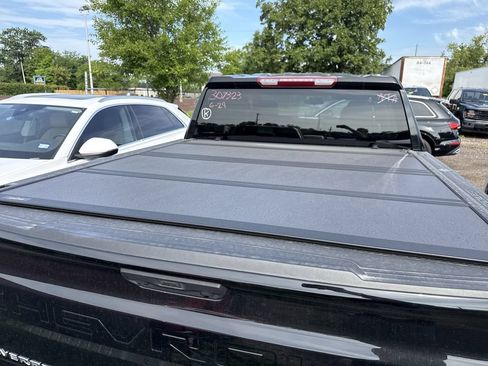 Used 2026 Chevrolet Silverado 1500 RST w/ RST Select Package AWD/4WD image 8