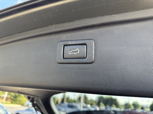 Used 2019 Subaru Outback 2.5i Premium AWD/4WD image 31