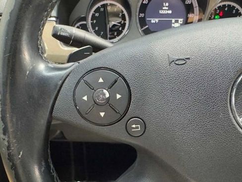 Used 2010 Mercedes-Benz E 350 Sedan image 29
