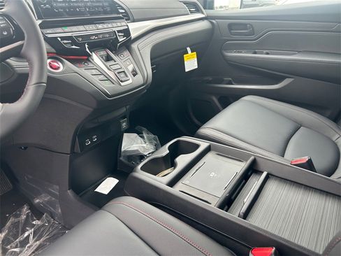 New 2026 Honda Odyssey Sport-L image 11