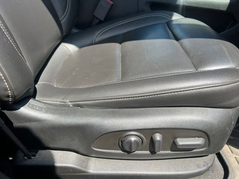 Used 2023 Chevrolet Traverse LT AWD/4WD image 12