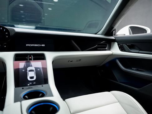 Used 2021 Porsche Taycan Turbo w/ Premium Package image 38