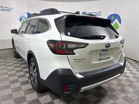 Certified 2022 Subaru Outback Limited image 9