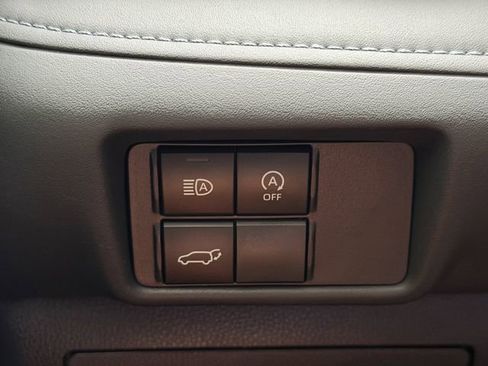 Certified 2025 Toyota Highlander LE image 21