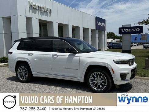 Used 2024 Jeep Grand Cherokee L Summit w/ Luxury Tech Group V AWD/4WD image 2