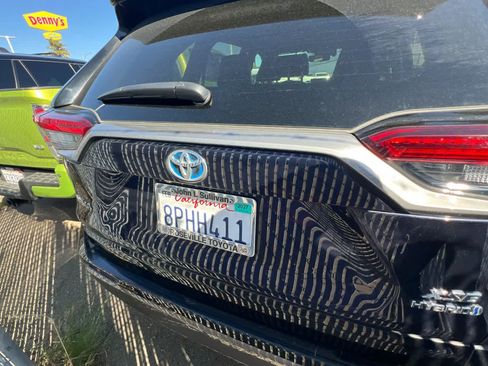 Certified 2020 Toyota RAV4 XSE w/ XSE Grade Weather Package image 5