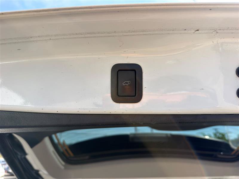 Used 2019 Toyota Highlander XLE AWD/4WD image 10