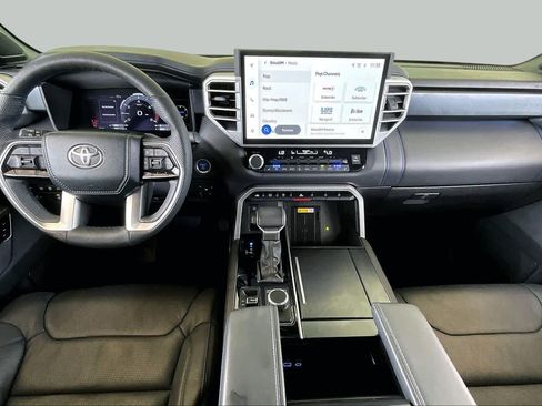 Used 2024 Toyota Sequoia Platinum AWD/4WD image 13