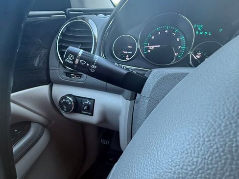 Used 2017 Buick Enclave Convenience FWD image 27