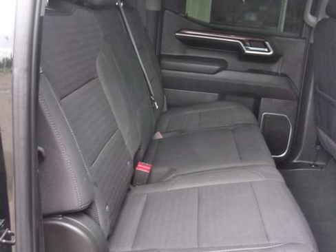 Certified 2022 Chevrolet Silverado 1500 LT AWD/4WD image 28