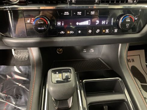 Used 2023 Nissan Pathfinder Rock Creek image 24