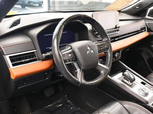 Used 2022 Mitsubishi Outlander SEL FWD image 10