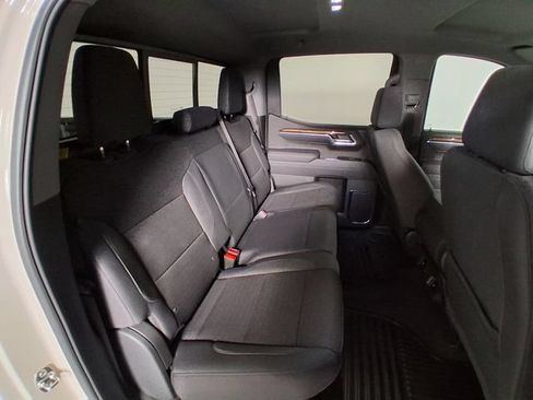 Used 2026 GMC Sierra 1500 SLE w/ Preferred Package AWD/4WD image 14