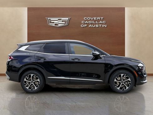 Used 2023 Kia Sportage EX AWD/4WD image 5