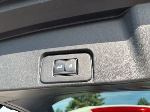 Used 2023 Nissan Rogue Platinum AWD/4WD image 18