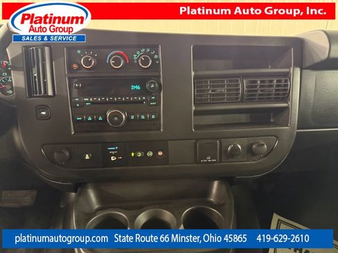 Used 2017 Chevrolet Express 3500 Extended RWD image 21