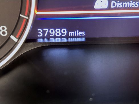 Used 2025 Nissan Altima 2.5 SV image 18