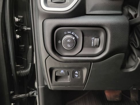 Used 2022 RAM 1500 Big Horn image 33