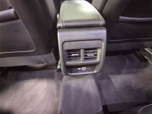 Certified 2024 Cadillac XT4 Premium Luxury image 20