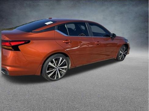 Used 2021 Nissan Altima 2.5 SR FWD image 17