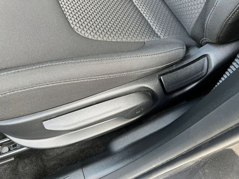 Used 2024 Kia Sportage LX image 23