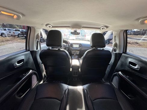 Used 2019 Jeep Compass Trailhawk w/ Cold Weather Group image 45