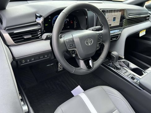 New 2026 Toyota Camry SE w/ Convenience Package FWD image 12