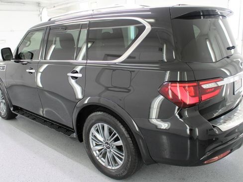 Used 2021 INFINITI QX80 Luxe w/ All-Season Package RWD image 6