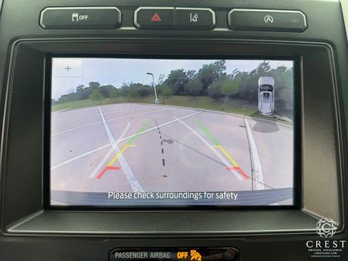 Used 2020 Ford Expedition Max XLT w/ Equipment Group 202A RWD image 23