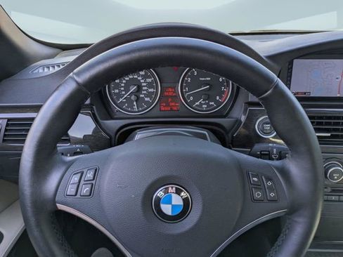 Used 2011 BMW 328i Convertible image 31