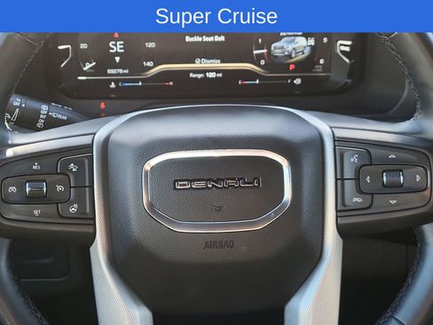 Used 2023 GMC Yukon XL Denali AWD/4WD image 13