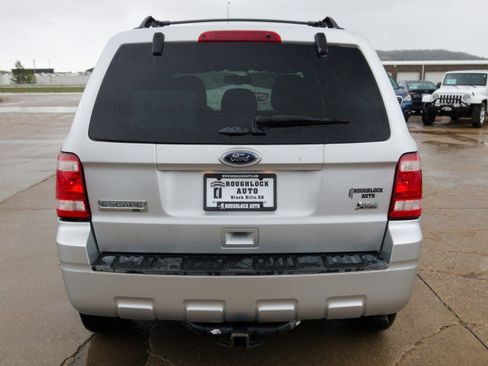 Used 2011 Ford Escape XLT AWD/4WD image 4