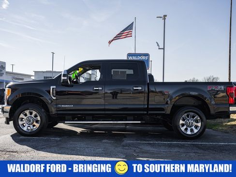 Certified 2019 Ford F250 Lariat w/ Lariat Ultimate Package image 3