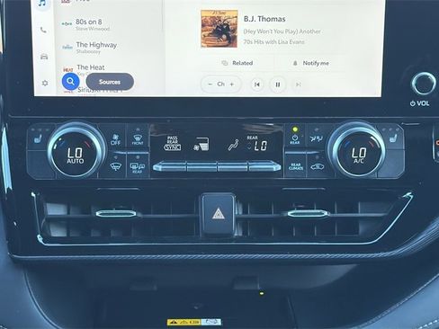 Used 2023 Toyota Highlander XSE image 23