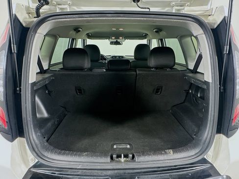 Used 2016 Kia Soul + FWD image 27