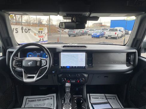 Used 2025 Ford Bronco Badlands w/ Sasquatch Package image 19