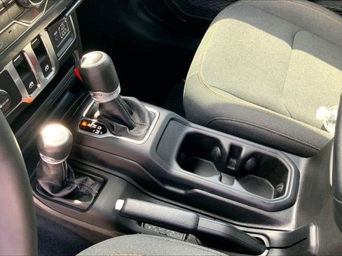 Used 2024 Jeep Wrangler Sport AWD/4WD image 16