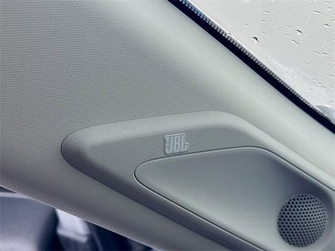 Used 2021 Toyota RAV4 Limited image 30