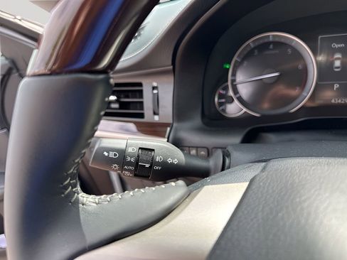 Used 2017 Lexus ES 350 w/ Navigation System Package image 32