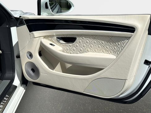 Used 2020 Bentley Continental GT V8 image 23