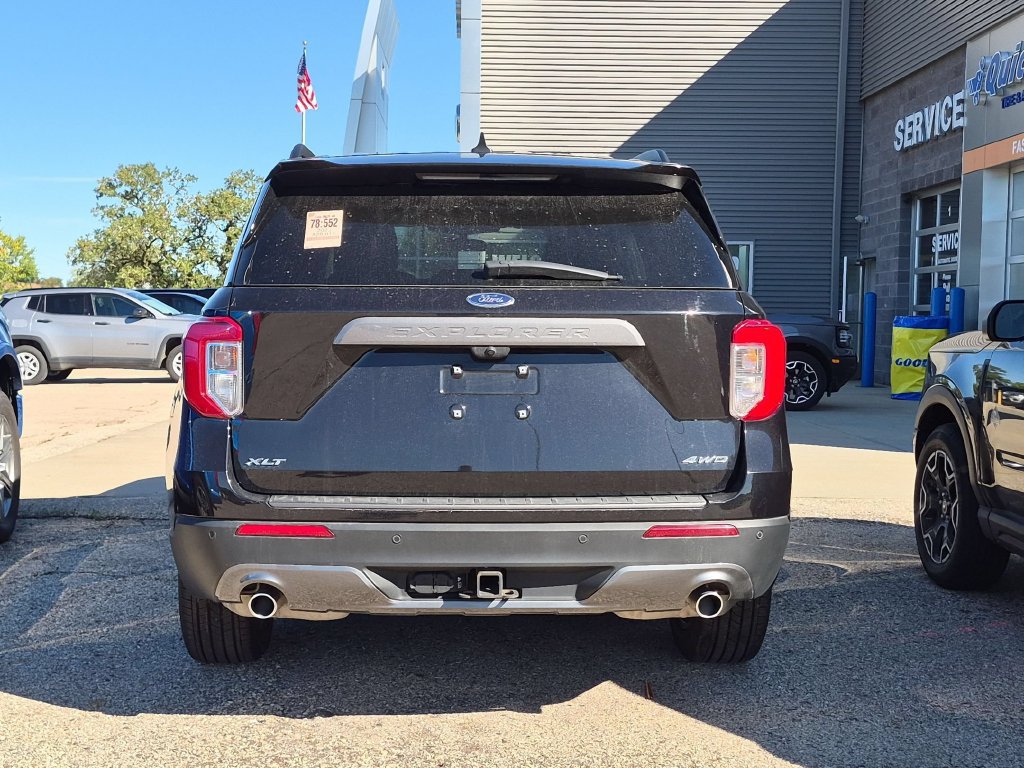 Certified 2023 Ford Explorer XLT w/ Equipment Group 202A AWD/4WD image 3