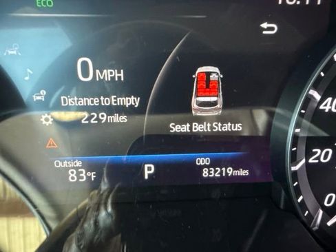 Used 2021 Toyota Highlander XLE FWD image 15