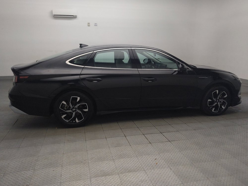 Used 2025 Hyundai Sonata SEL FWD image 10