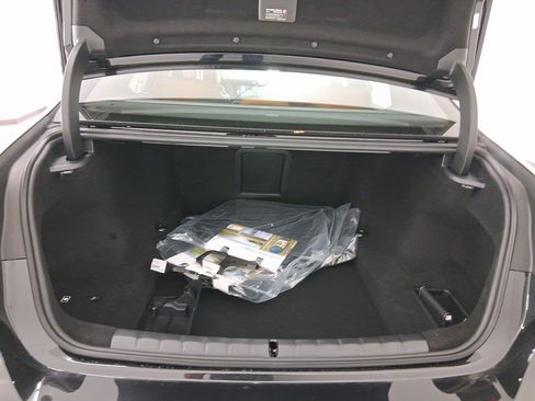 New 2026 BMW 740i image 28