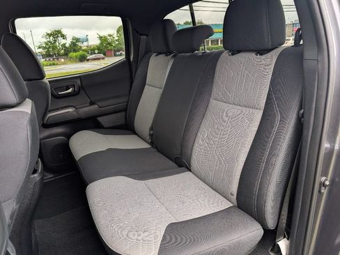 Used 2021 Toyota Tacoma TRD Sport AWD/4WD image 17