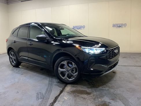 Used 2024 Ford Escape ST-Line w/ Tech Pack #1 AWD/4WD image 1