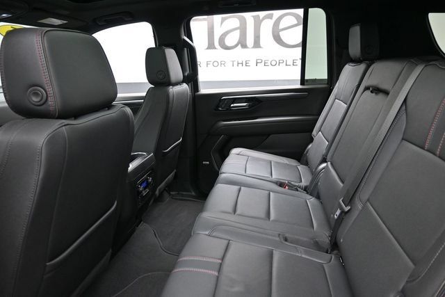 Used 2025 Chevrolet Suburban RST w/ Comfort Package AWD/4WD image 26